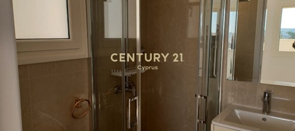 5 bedrooms Villa in Palodeia, Cyprus No. 360 12