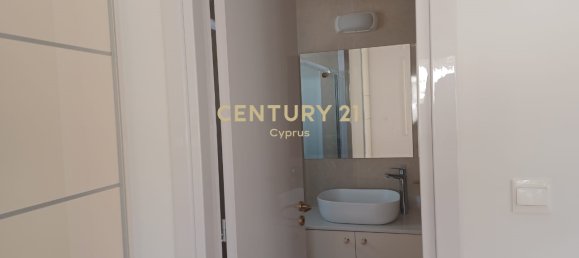 5 bedrooms Villa in Palodeia, Cyprus No. 360 11