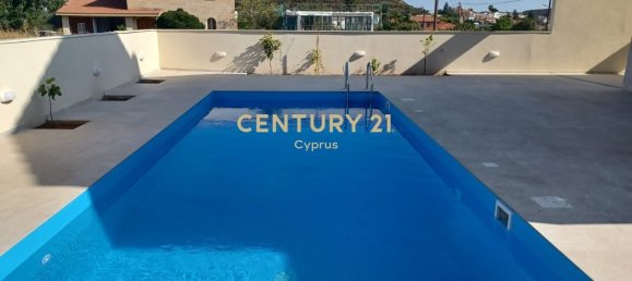 5 bedrooms Villa in Palodeia, Cyprus No. 360 3