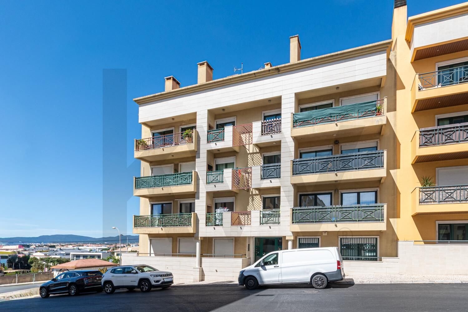 3 bedrooms Apartment in Cascais, Portugal No. 345279