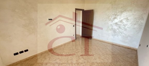 4-Zimmer Villa in Giugliano in Campania, Italy, Nr. 167979 2