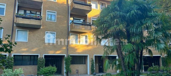 2 bedrooms Apartment in Udine, Italy No. 377228 3