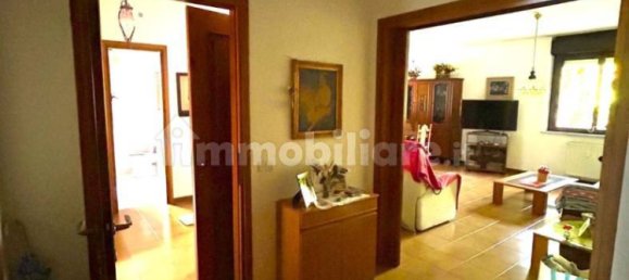 2 bedrooms Apartment in Udine, Italy No. 377228 9