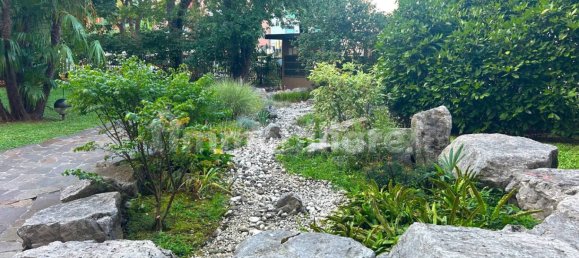 2 bedrooms Apartment in Udine, Italy No. 377228 8