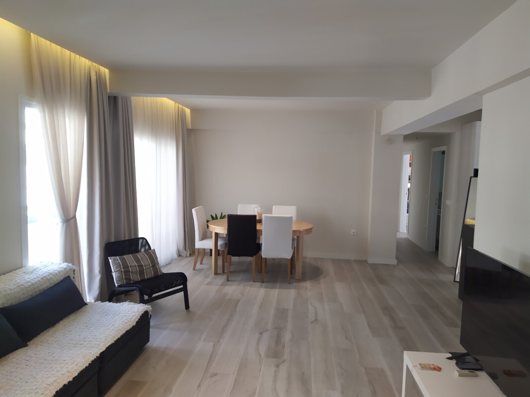 Apartamento de 4 dormitorios en Thessaloniki, Greece No. 3437