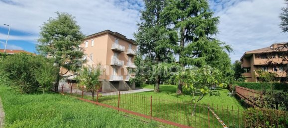 2 bedrooms Apartment in Curno, Italy No. 304543 4