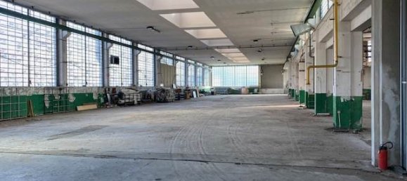 5500m² Warehouse in Triuggio, Italy No. 215659 9