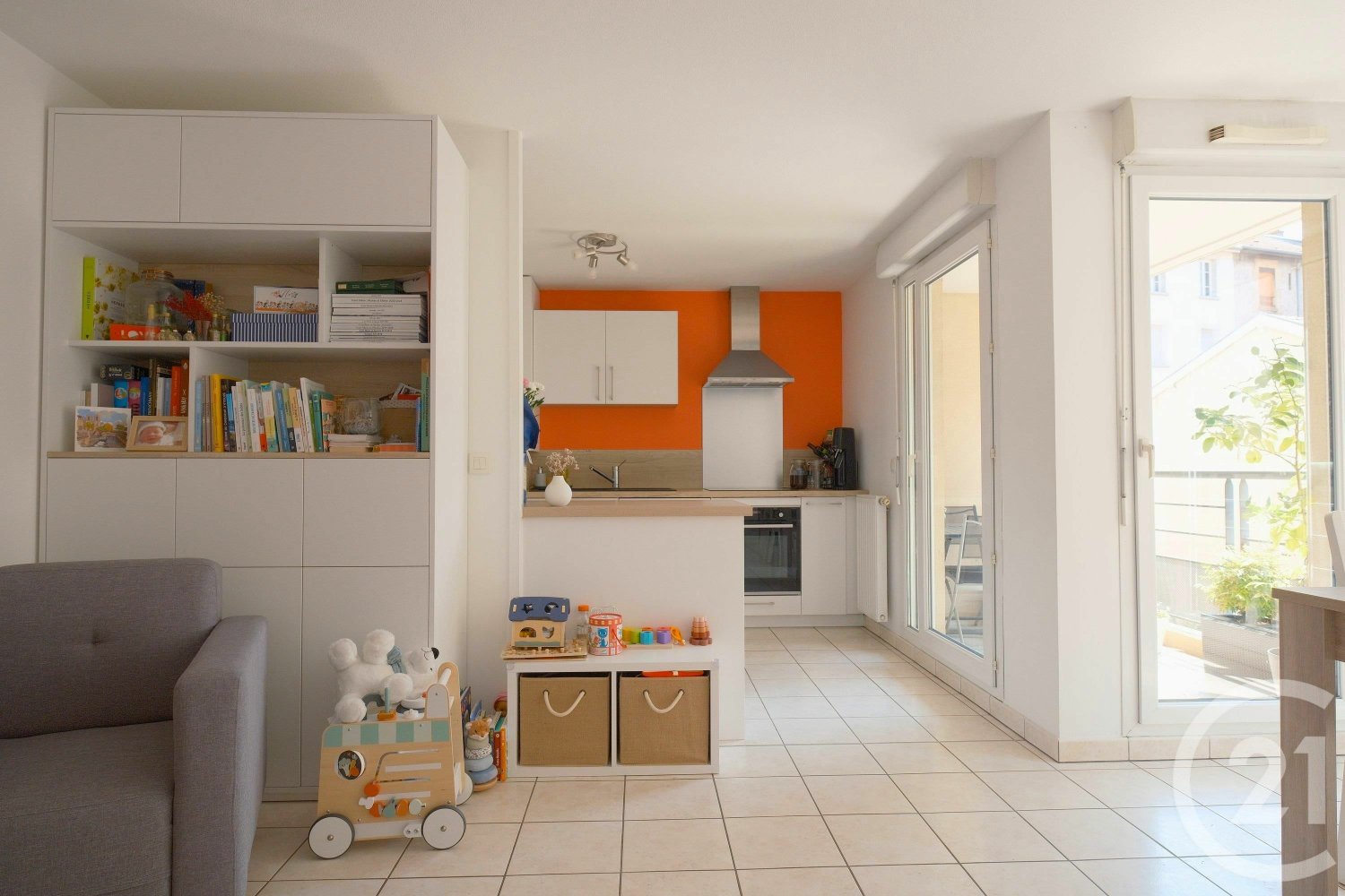 2 bedrooms Apartment in Grenoble, France No. 308759