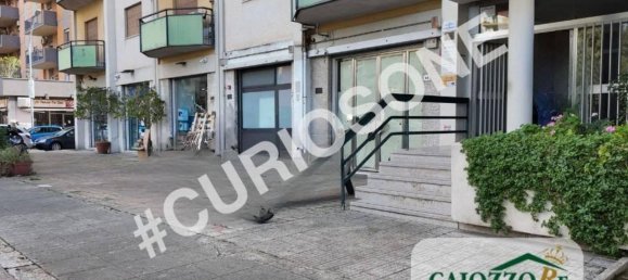 6 rooms Apartment in Palermo, Italy No. 42232 42