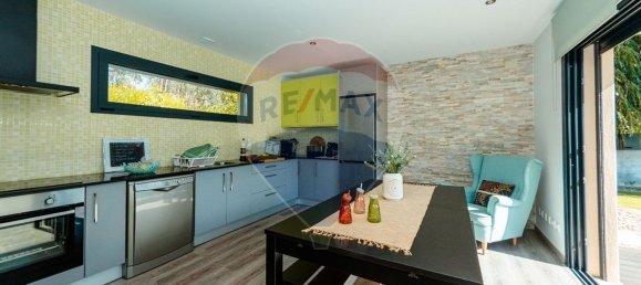 2 bedrooms House in Torres Vedras, Portugal No. 42482 2