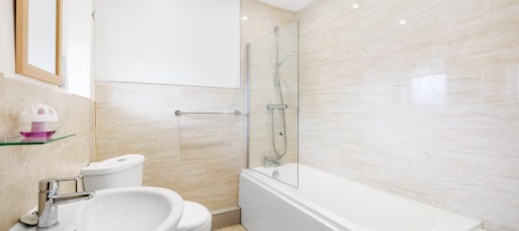 3 bedrooms Bungalow in Horley, United Kingdom No. 1010 11