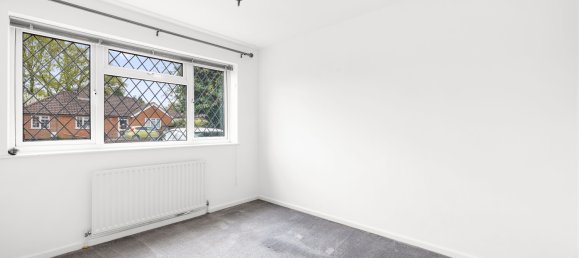 3 bedrooms Bungalow in Horley, United Kingdom No. 1010 10