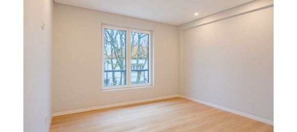 3 bedrooms Apartment in Cascais, Portugal No. 123100 2