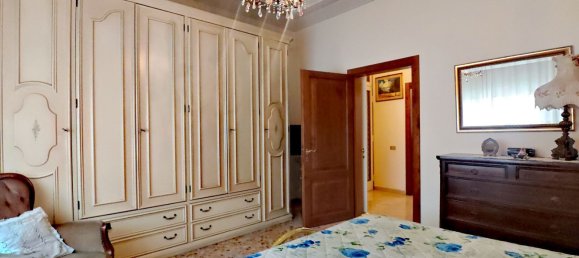 9 rooms House in Empoli, Italy No. 295996 16