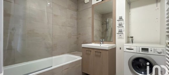 2 chambres Appartement à Montreuil, France No. 358484 6