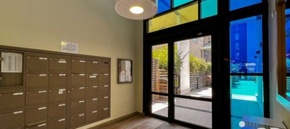 2 chambres Appartement à Montreuil, France No. 358484 7