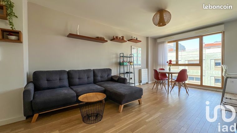 2 chambres Appartement à Montreuil, France No. 358484