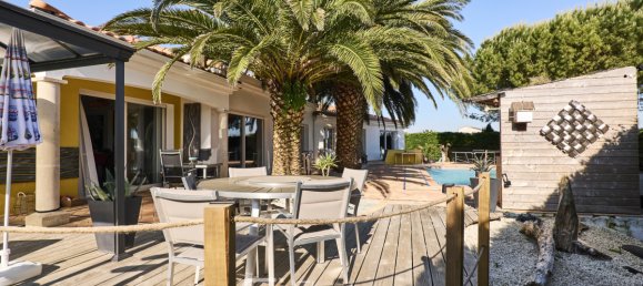 5 bedrooms House in Royan, France No. 294192 3