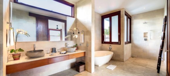 4 Schlafzimmer Villa in Seminyak, Indonesia, Nr. 2984 25