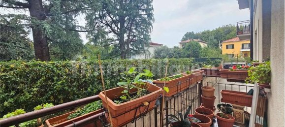 Apartamento de 2 dormitorios en Bergamo, Italy No. 379463 20
