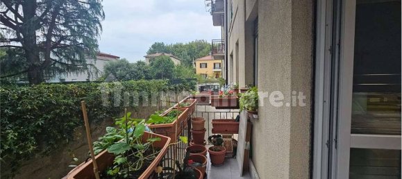 Apartamento de 2 dormitorios en Bergamo, Italy No. 379463 9