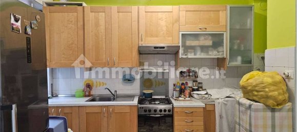 Apartamento de 2 dormitorios en Bergamo, Italy No. 379463 3