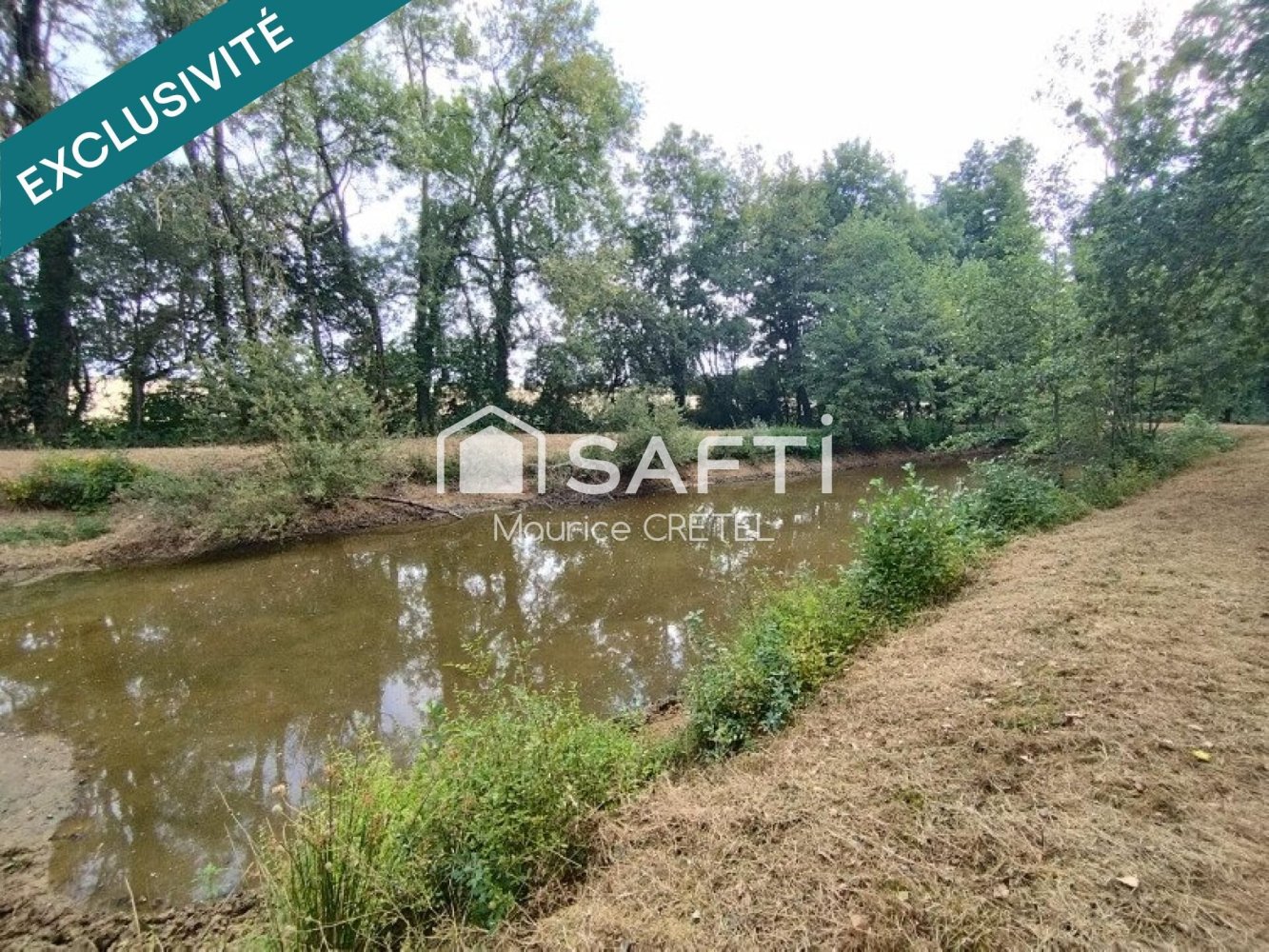 7191m² Land in Vendee, France No. 327374