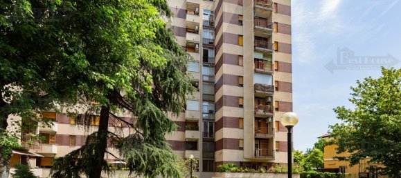 3 bedrooms Commercial property in Milan, Italy No. 274519 52