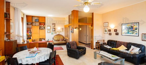 3 bedrooms Commercial property in Milan, Italy No. 274519 7