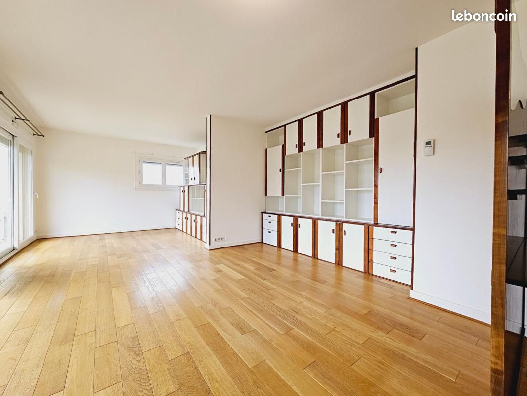 3 Schlafzimmer Wohnung in Bourges, France, Nr. 226833