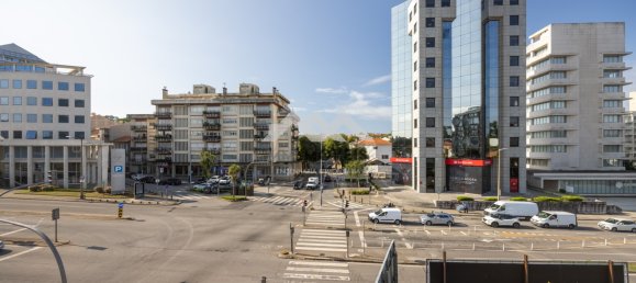 3 Schlafzimmer Wohnung in Porto, Portugal, Nr. 337639 32