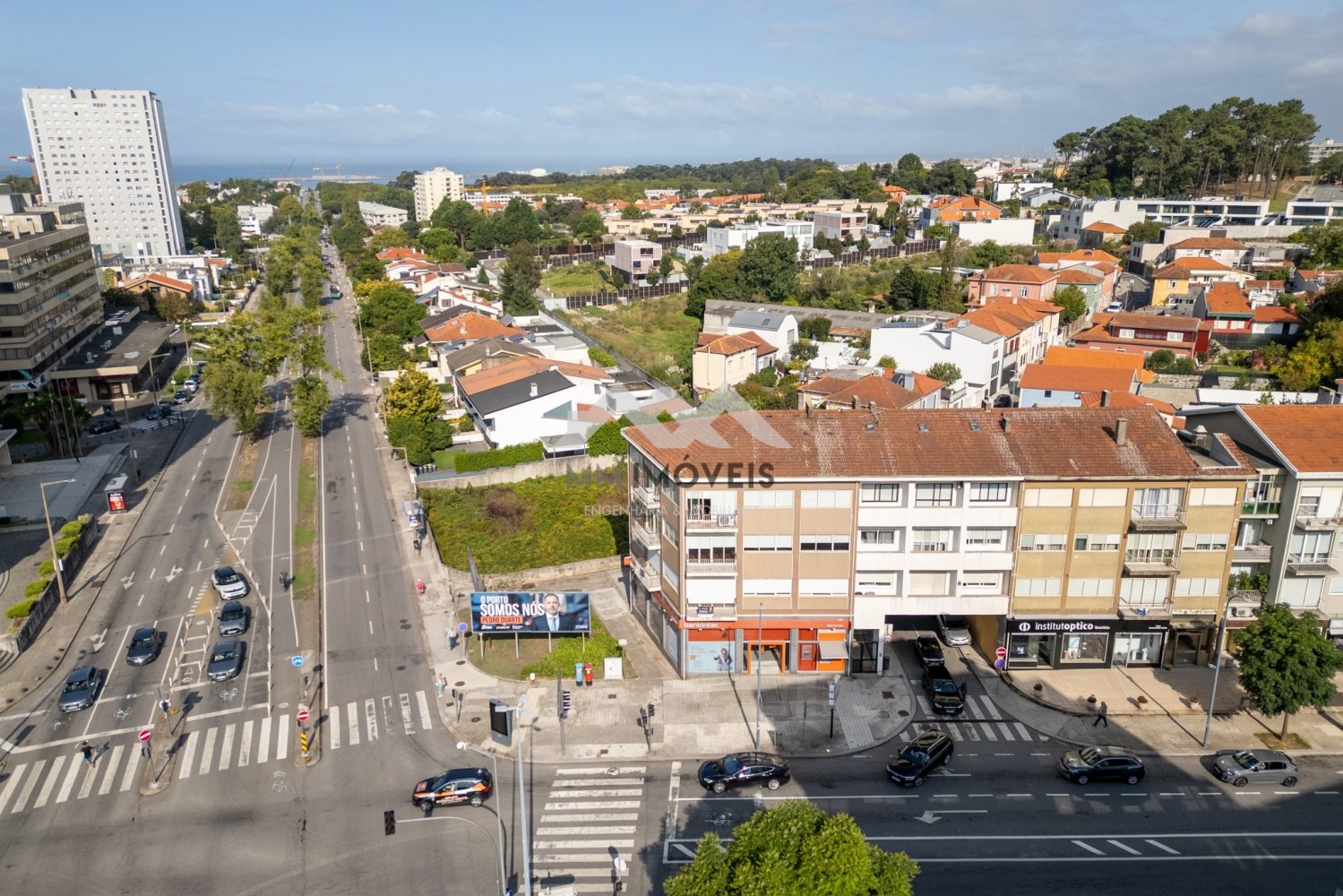 3 bedrooms Apartment in Porto, Portugal No. 337639