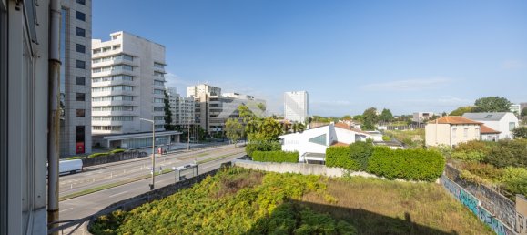3 Schlafzimmer Wohnung in Porto, Portugal, Nr. 337639 22
