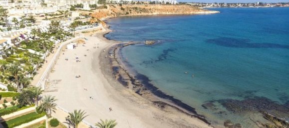 Apartamento de 2 dormitorios en Alicante, Spain No. 142697 2