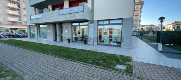 75m² Commercial property in Dalmine, Italy No. 364739 17