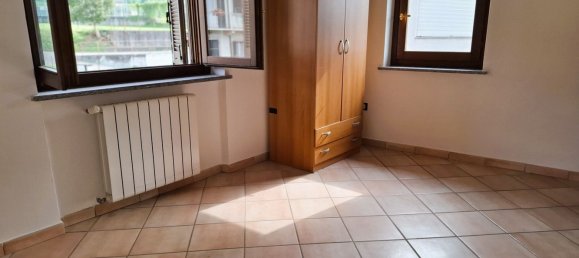 4 rooms Apartment in Bolzano Novarese, Italy No. 295659 15