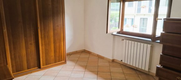 4 rooms Apartment in Bolzano Novarese, Italy No. 295659 10