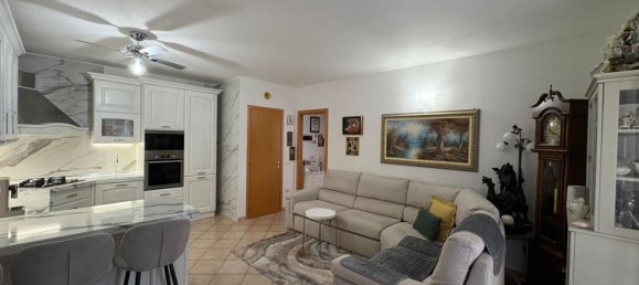 2 Schlafzimmer Wohnung in Ravenna, Italy, Nr. 339824 12