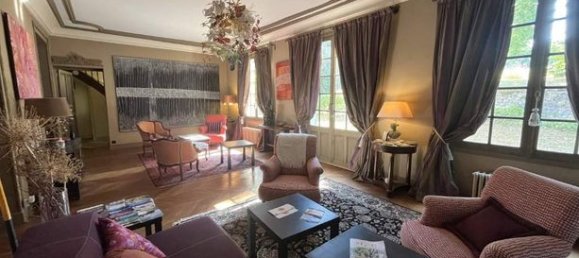 6 bedrooms House in Cheille, France No. 304118 4