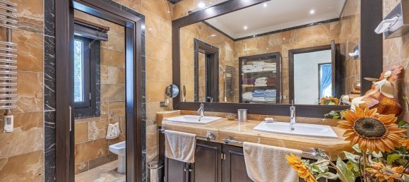 8 bedrooms House in Estepona, Spain No. 140113 31