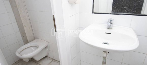 2-Zimmer Gewerbliche Immobilie in Bologna, Italy, Nr. 296472 8