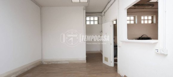 2-Zimmer Gewerbliche Immobilie in Bologna, Italy, Nr. 296472 6