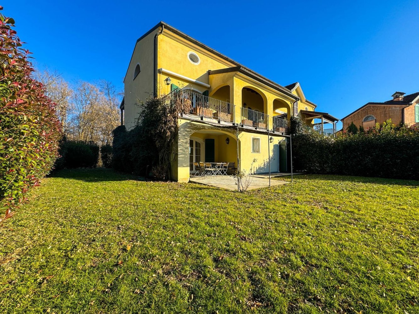 5 rooms Apartment in Bogogno, Italy No. 160936