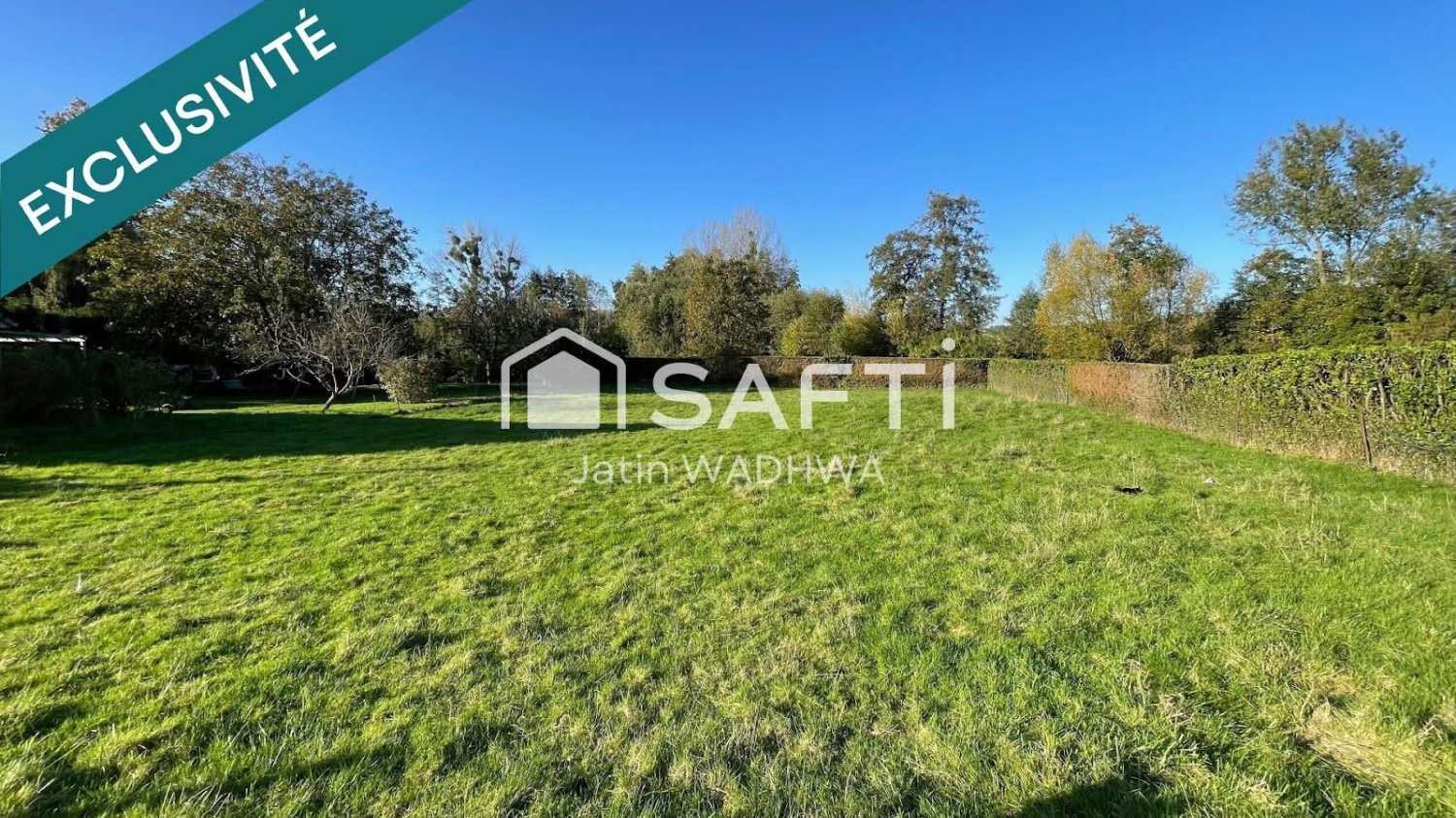 Grundstück in Renneville, France 1222m², Nr. 225418