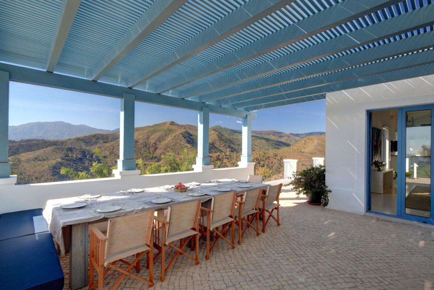 5 bedrooms Villa in Benahavis, Spain No. 120981