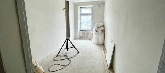 2 rooms Apartment in Meidling, Austria No. 260656 5