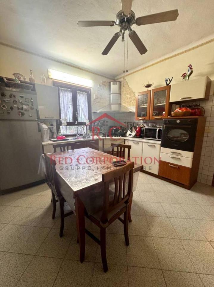 6 rooms House in Reggio Emilia, Italy No. 35941