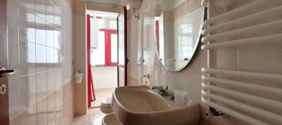 4 bedrooms Apartment in Catanzaro, Italy No. 36249 13