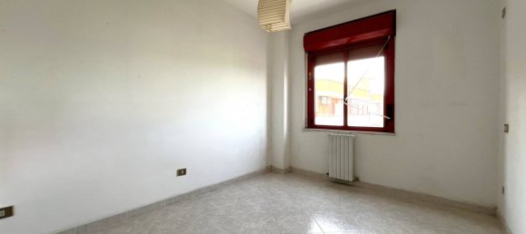 4 bedrooms Apartment in Catanzaro, Italy No. 36249 9