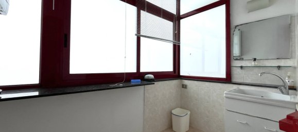 4 bedrooms Apartment in Catanzaro, Italy No. 36249 14